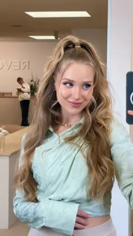 new hair feeling cute @revolve @Mane Addicts