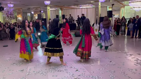 afghan attan 🇦🇫 #afghan #afghantiktok #dance #attan #fyp #afghangirl #afghanattan #afghandance