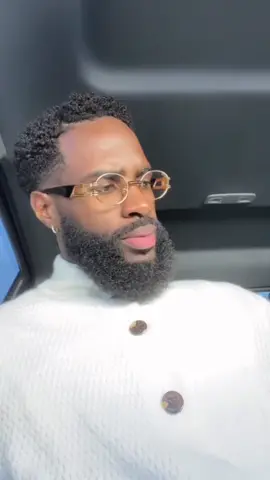 Come outside. We need to talk 😏 #fyp #blackmenwithstyle #blackmenwithbeards