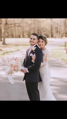 I just love love! #austinhair #austinmakeupartist #austinwedding #houstonweddinghairstylist #houstonweddingmakeup