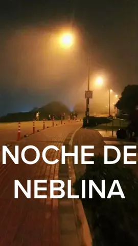 FULL NEBLINA 🚵‍♂️ #neblina #lima #limalagris #parati #fyp #fypp #ciclista #ciclovias #rutanocturna #bikeride #nightride #foggy #peru #midnightcity #pedaleando
