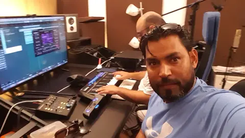 Recordong session#recordingstudio#dubai_dxb_uae🇦🇪#dubailifestyle🇦🇪#happydub#dubaitiktokers#fy#