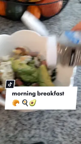 morning breakfast. hotdogs with eggs 😋  #eggandhotdogs #weenies #mexicanbreakfast #dunkinicedcoffee #hechounoscambiosenmi😉 #AEMembersAlways #fyp #morningroutine