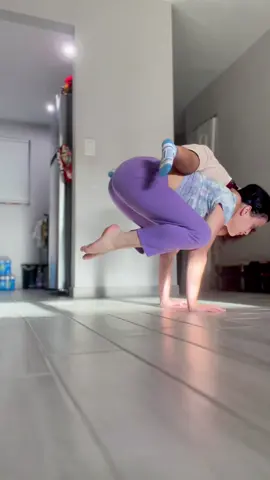 Boosting my happiness 💗#joyfulmoments #fyp #MomsofTikTok #yogachallenge #yogisoftiktok #dayinmylife #Vlog