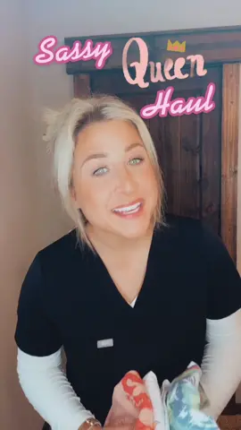 Sassy Queen Haul💜 #sassyqueenboutique #graphictees #luxforless #howdy #boutiqueclothing #graphictees #outfitinspiration #bohowesternstyle #westernfashion #WomenOwnedBusiness #fyp