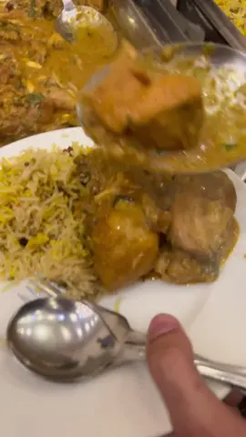 HOW TO MAKE A PLATE AT A KANJOOS FRIENDS WEDDING!