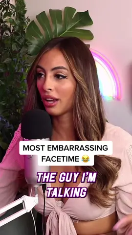 It’s always when we’re trying to be sexy 😂 #fail #embarrassing #podcast #funnystory