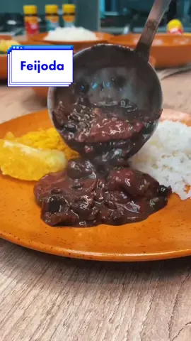 Qual o dia de feijoada aí onde você mora? #feijoda #feijodabrasileira #comida #receitasimples #receitasfaceis #fypシ #receitinhas