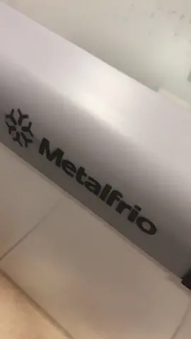 Freezer horizontal metalfrio