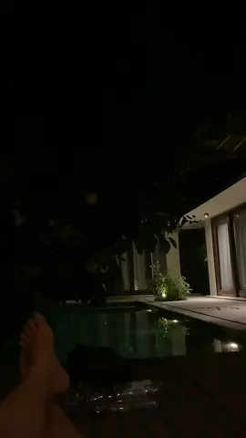 #malam #sepi #sunyi #warkopdki #metoosmile #fyp #foryou #viral #tiktok #baliisland #villa #denpasarbali❤️❤️