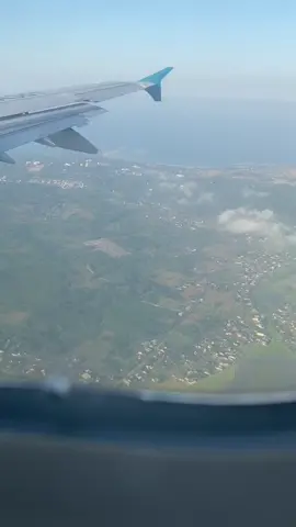 ngồi ngắm cảnh khi máy bay chuẩn bị hạ cánh tại sân bay Chu Lai  ✈️