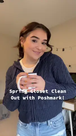 #ad @Poshmark is available in the USA, CA, AUS, and IN. My closet is lboote22, link in my bio! #poshmarkpartner #poshaffiliate