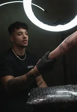 Welcome to my tik tok! If you’re new thank you for supporting and I hope you enjoy😁#AFairShotWithBlock #tattooartist #SeeHerGreatness #tattoos #fyp #flowertattoo