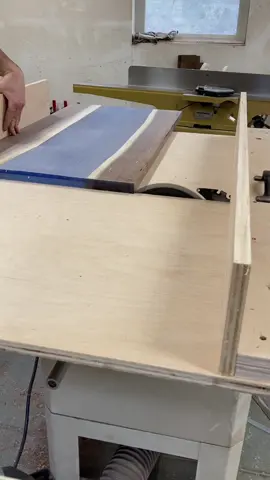 #table #woodworking #blue #skill