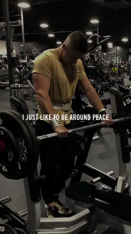 use your past to mold your future 🔥 #GymTok #motivation #chestday