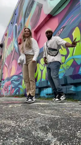 Happy Sunday!!! @Allison Holker Boss DC:@Jean-Victor
