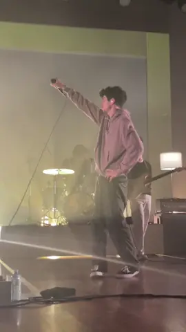 braedens attempted jump during 1980s horror film last night 😭 i love him sm #wallows #braedenlemasters #wallowsconcert #wallowsvancouver