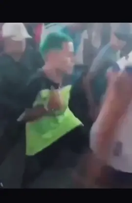 #green #greenhair #dance #dancechallenge #throwback #throwbacksongs #festival #music #sweaterweather #sweaterweatherchallenge #theneighbourhood