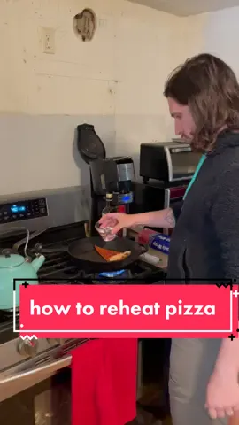 this is the best way to reheat pizza #firsttime #pizza #leftovers #tipsandtricks #LearnOnTikTok #demo #tutorial #themoreyouknow #lifehacks #inmy30s #pizzapizza #cookingtips