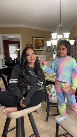 When a bigger influencer tries to take credit for your work 🤣 @ sissygiovanna @Snooki #njmua #njmakeupartist #diditmyself #juliafox