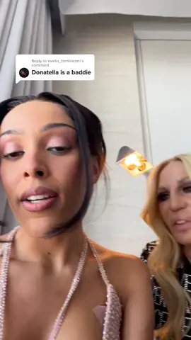 Reply to @evelin_tomlinson Show us how you #SayVersace? With @dojacat and Donatella #Versace #Grammys