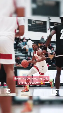 Bronny James is primed for a huge summer! 🏀#aau #bronnyjames #bronny  (via @ballislife/IG @wwtapes/IG @beachcityhoops)