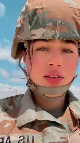 🥵 #fyp #humvee #army #military #soldier #bootcamp #ait #latinos #residente #usa #1980 #ach #operator #sun #ks #colombia #wild #vibes #us #airforce #marines #miltok #humveelife #humvees #militarytiktok #militarylife