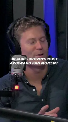 Can you imagine meeting your fave celeb... then doing this? #fitzyandwippa #drchrisbrown #imacelebau