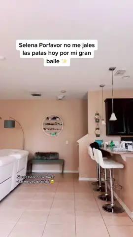 Selena di lo mejor de mi …. #baile #selena #selenagomez #gordita #dancer #fyp #viral #tiktokviral #parati #lentejas #EasyWithAdobeExpress #humor #like