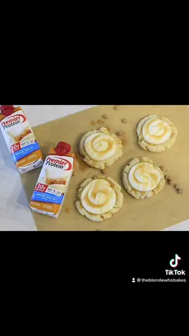 I love creating new frosting flavors, and trying them on my favorite desserts. So I combined my favorite flavor from @Premier Protein and made a delicious Vanilla Caramel Buttercream.#theblondewhobakes #premierprotein#premierseason