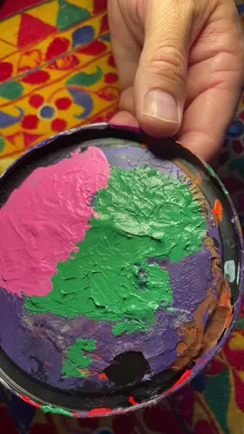 #paint #asmrsounds #paintpallete #recycledpaint #asmrpaintpeeling #paintpalettepeeling  #asmracrylic #asmracrylicpaintpeel #lids #asmrrecycle