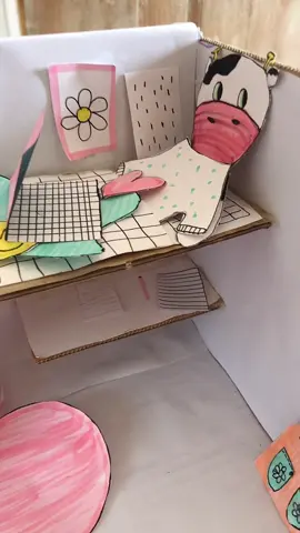 Vanillas night routine! 🌸🍍 #tiktok #viral #fyp #preppy #cow #foryou #foryoupage #paperanimals #nightroutine