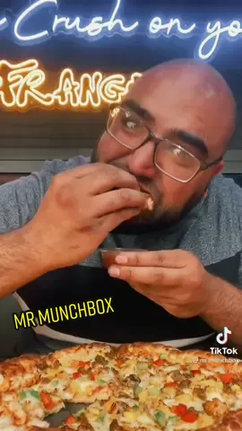 When @Mr.Munchbox 🍔 visited and did the wee woo wee woo ! #Frangoz #mrmunchbox #food #dushdrala #eatwithme #fyp #foryoupage #halifax #bradford #foodreview #chicken #cheetos #donner #stirfry #Foodie