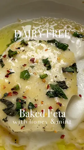 Dairy free baked feta? A dream come true?? 😍 #dairyfree #dairyfreerecipes #bakedfeta #healthyrecipes #EasyRecipes #dairyfreelife
