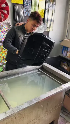 Hydro dipping a BMW engine cover