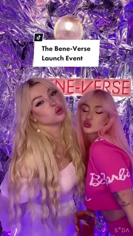 @Belle Bambi at our Bene-Verse launch event! Have you found your perfect lash match yet? 😍