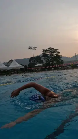 What sport do you do? 🏊🏽‍♀️🤩 #swimtok