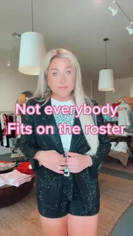 🤷🏼‍♀️ #noteverybodyfitsontheroster  #rhinestonecowgirl #jokes #westernfashioninspo #rodeofit #rodeooutfits #rhinestoneset #outfitinspiration #badbishvibe #roughiemcduffie