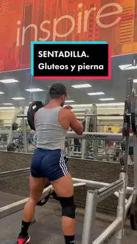 Y esta es la manera de hacer la sentadilla profunda. Enfocarás en la pierna pero también en el glúteo 💪 #fypシ #Fitness #foryou #davidtorresfitness #fyp #fup #glute