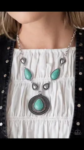 Just a few of the beautiful items I have on hand !!! Come on over to my Facebook group the link us in my bio !!! #feedyourfivedollarhabbit💎 #paparazziaccessories #girlslikeprettythings#mothersdaygifts
