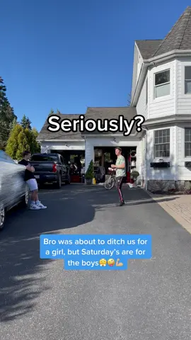 Homie stalled him for 40 minutes while I wrapped the car😭💀 I’m tight he still ended up going… 𝑺𝒂𝒕𝒖𝒓𝒅𝒂𝒚’𝒔 𝒂𝒓𝒆 𝒇𝒐𝒓 𝒕𝒉𝒆 𝒃𝒐𝒚𝒔. @piero_dells