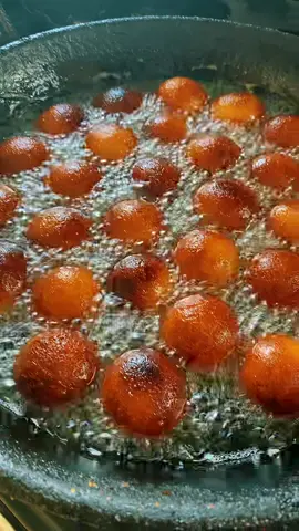 Gulab jamun I made to take to my sisters iftar dawat #foryoupage #fypシ #bengalicabbie #gulabjamun #Ramadan