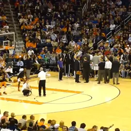this guy accidentally dunks himself😂 #basletball #sports #fyp #ballislife #dunk