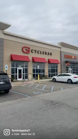 Obsessed with CycleBar! It’s like a therapy session and a workout all in one! First ride is free! #cyclebar #cycling #workoutroutine #fitlifestyle #ambassador #indyblogger #carmelindiana #foryoupage #fyp