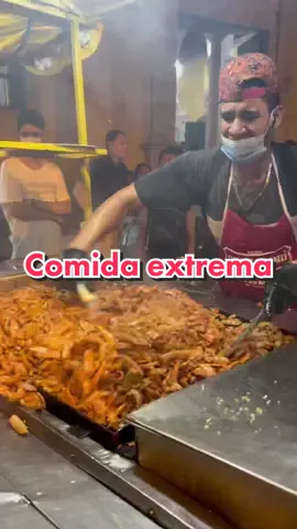 Esto si que es comida callejera extrema 😅