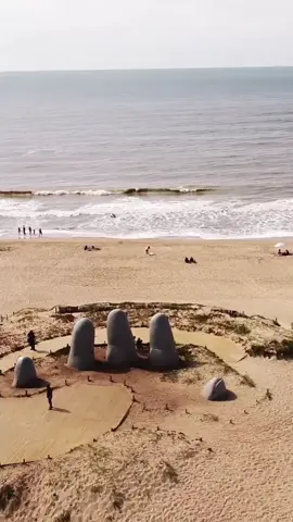 Los dedos de Punta del Este en Playa Brava #DiaDeLaTierra #tiktokindia #tiktok #uruguay #punta #puntadeleste #puntadelesteuruguay #playa #Beach #reel #short #tikto #video #videoviral #brasil #paraguay #argentina