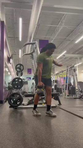 Accepting clients message me about your fitness goals virtual or in person sessions if you in Missouri area #fyp #fitnesstips #personaltrainer #lowerbodyworkout #missouri #kansascity