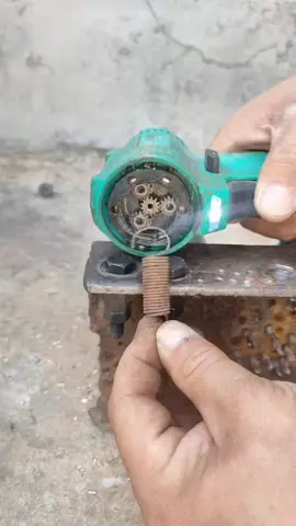 The difference between chrome and black sockets