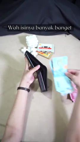 Nih buat yang suka nyariin dompet yang ada resletingnya, ini dia nih. Kalian bisa langsung liat spesifikasinya. Langsung klik keranjang kuning sekarang! #fyp #fypシ #ramadhanditiktokshopping #jenniferwallet #jfr