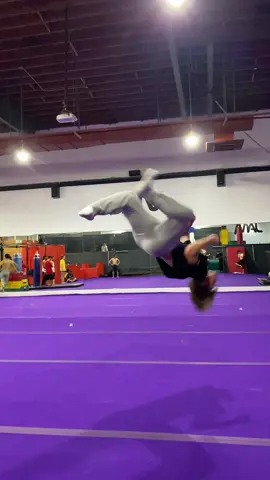 Somehow stayed in frame #tricking #fyp #foryou #Totinos425